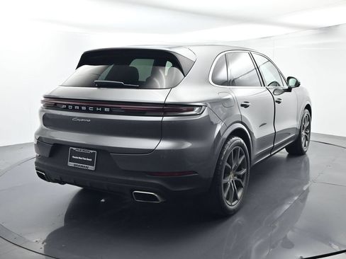 Certified 2024 Porsche Cayenne AWD/4WD image 14