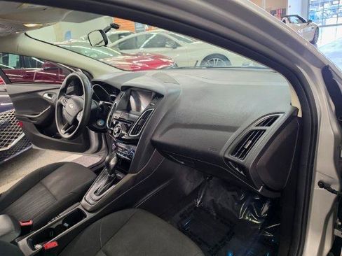Used 2017 Ford Focus SEL FWD image 13