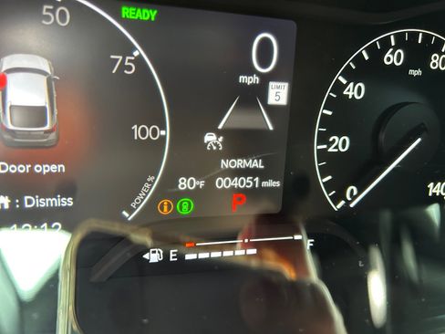 Used 2025 Honda Civic Sport image 2