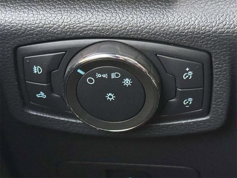 Used 2022 Ford F350 Lariat w/ Black Appearance Package image 18