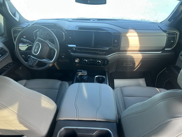 Used 2023 GMC Sierra 1500 SLT w/ SLT Premium Package AWD/4WD image 14