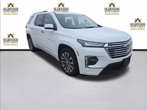 Used 2023 Chevrolet Traverse Premier image 8