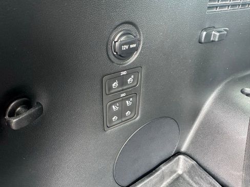 Used 2022 Hyundai Palisade Calligraphy image 9