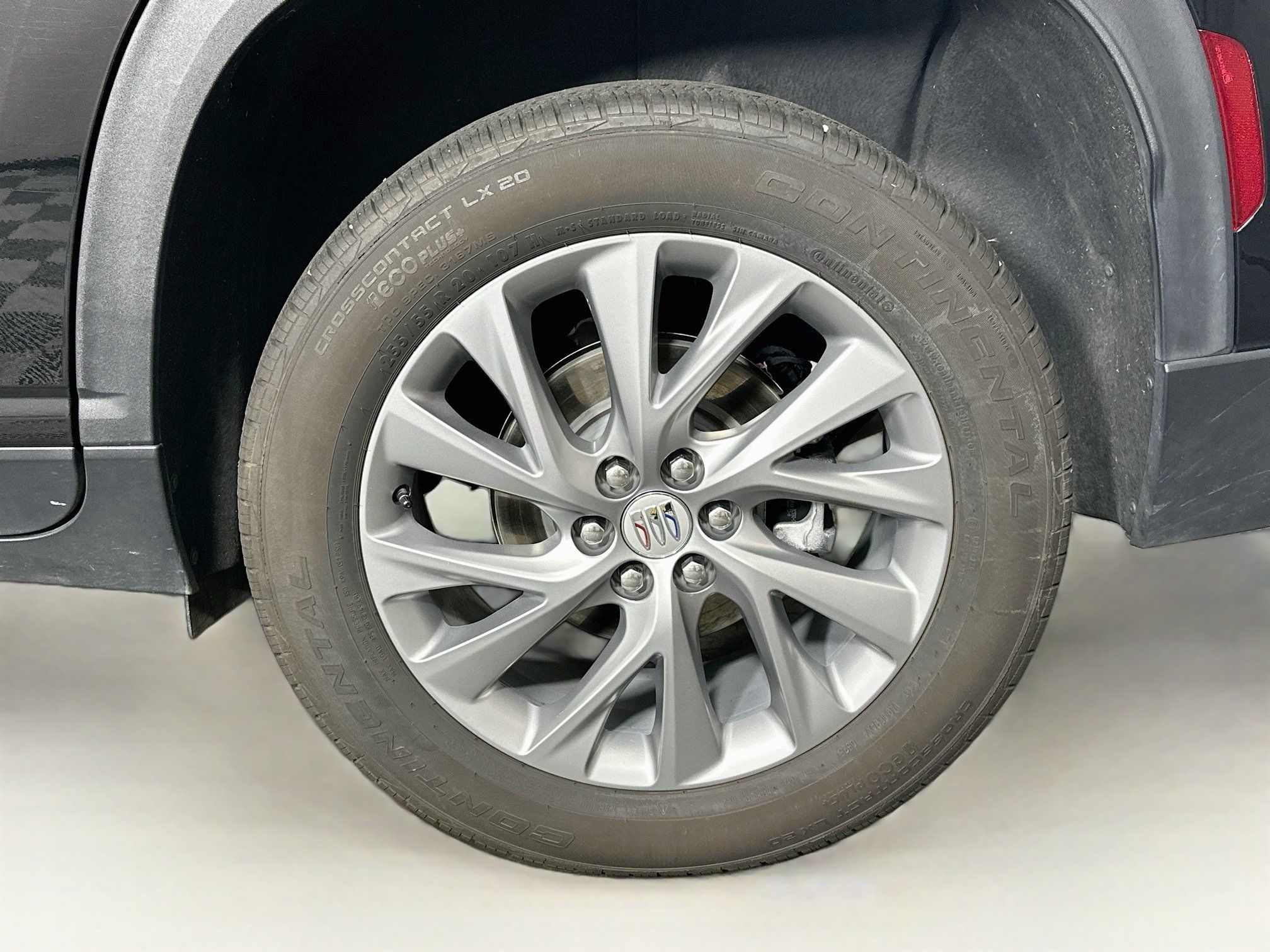 Used 2025 Buick Enclave Preferred FWD image 11
