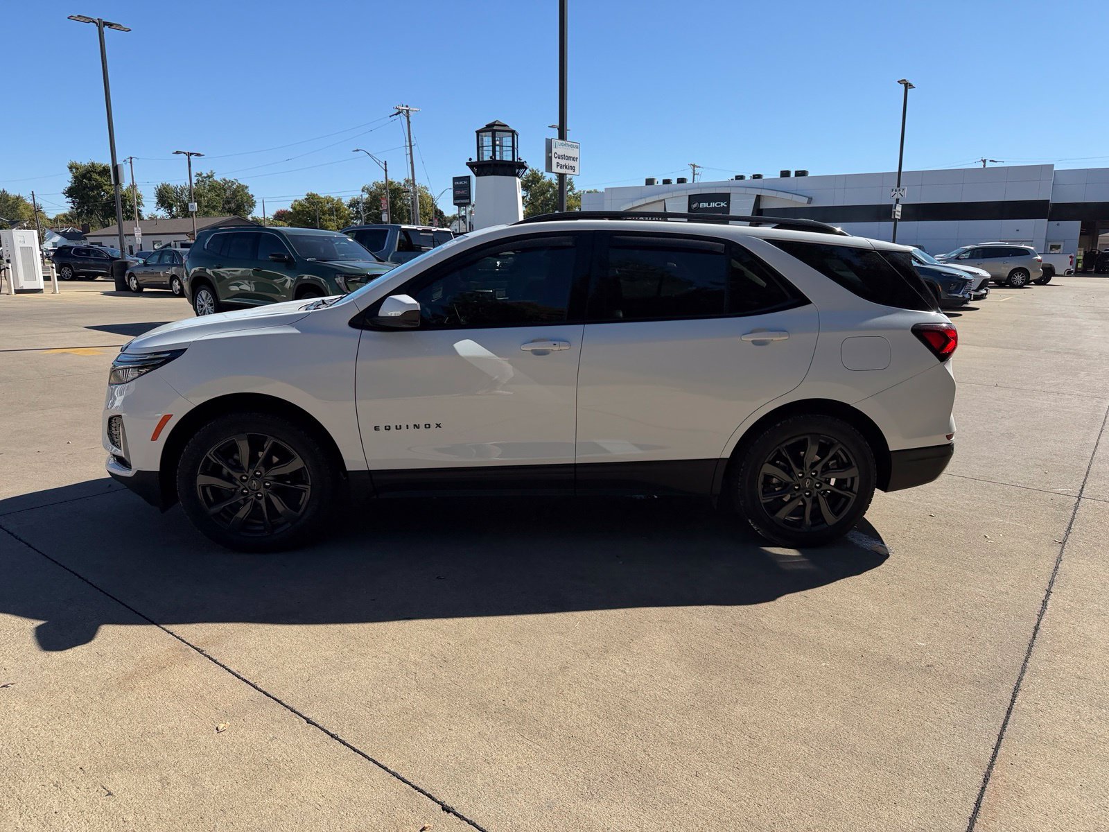 Used 2023 Chevrolet Equinox RS AWD/4WD image 8
