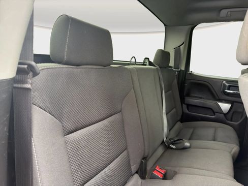 Used 2019 Chevrolet Silverado 1500 LT RWD image 19