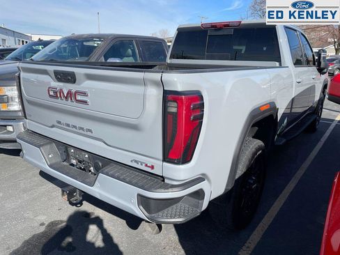 Used 2024 GMC Sierra 3500 AT4 w/ AT4 Premium Plus Package image 4