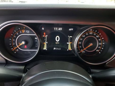 Used 2021 Jeep Gladiator Sport image 29