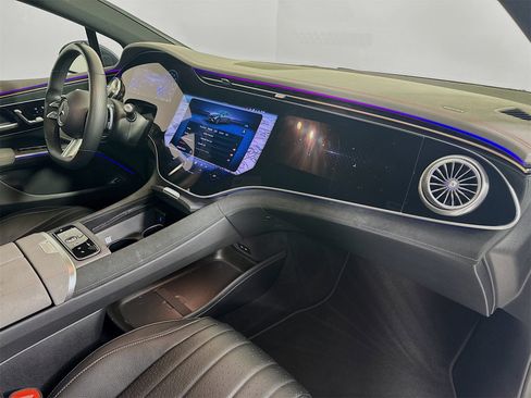 Used 2022 Mercedes-Benz EQS 580 4MATIC Sedan image 28