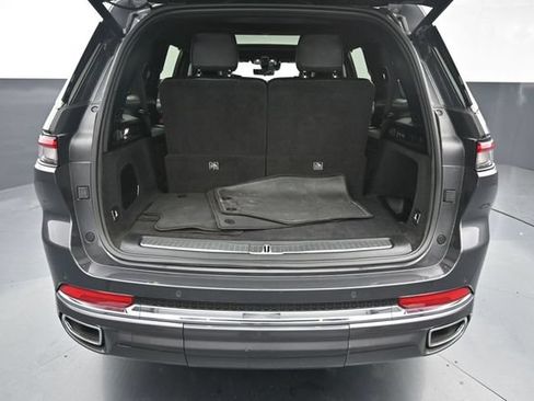 Used 2021 Jeep Grand Cherokee L Overland w/ Luxury Tech Group IV AWD/4WD image 9