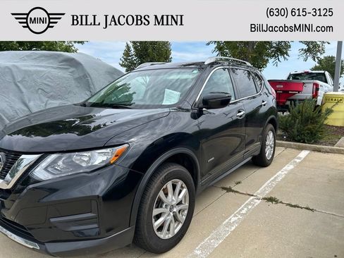 Used 2018 Nissan Rogue SV AWD/4WD image 1