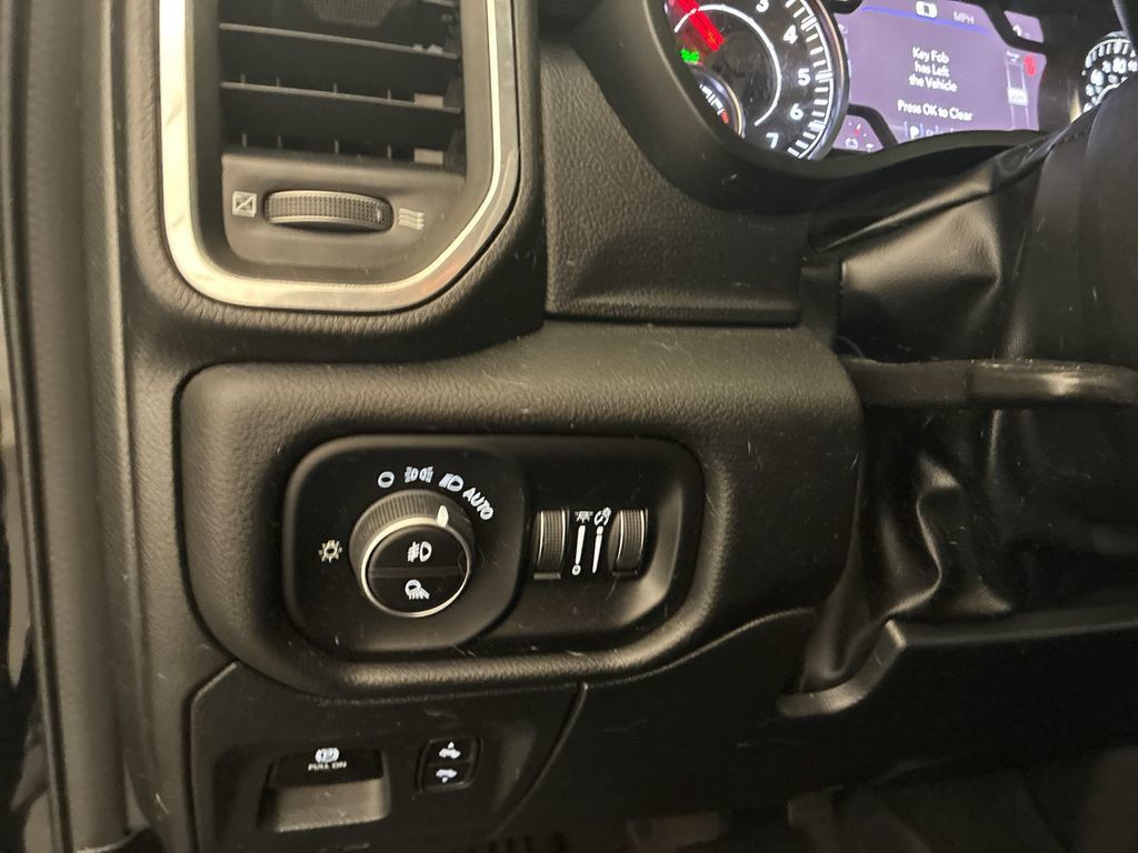 Used 2023 RAM 1500 Laramie AWD/4WD image 27