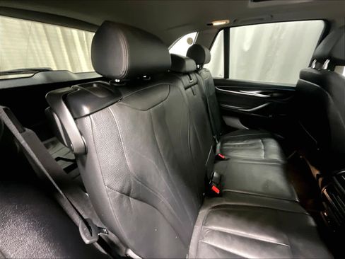 Used 2015 BMW X5 xDrive35d image 16
