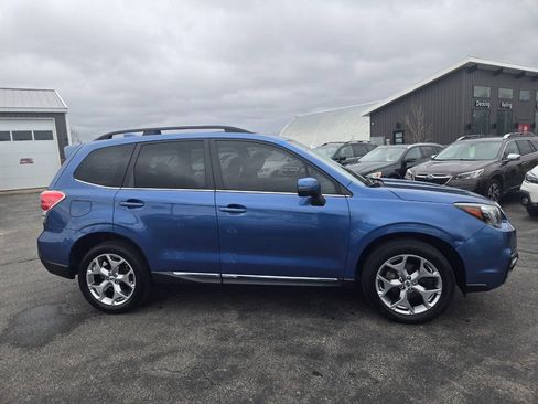 Used 2018 Subaru Forester 2.5i Touring AWD/4WD image 8