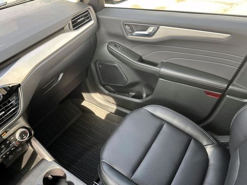 Used 2022 Ford Escape SEL image 27