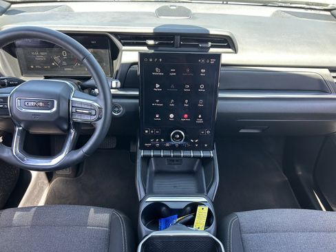 Used 2025 GMC Terrain Elevation AWD/4WD image 16