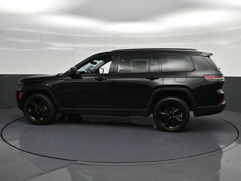 Used 2024 Jeep Grand Cherokee L Limited w/ Black Appearance Package RWD image 8