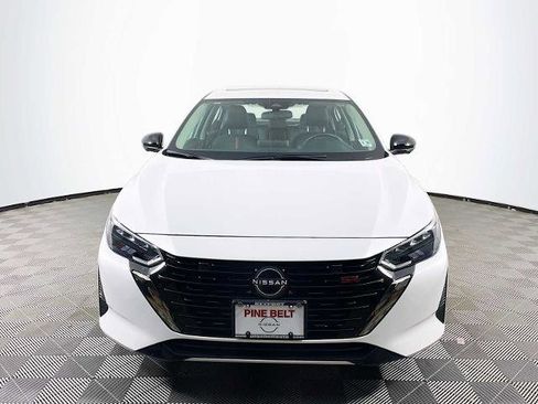 Certified 2024 Nissan Sentra SR w/ SR Premium Package image 2