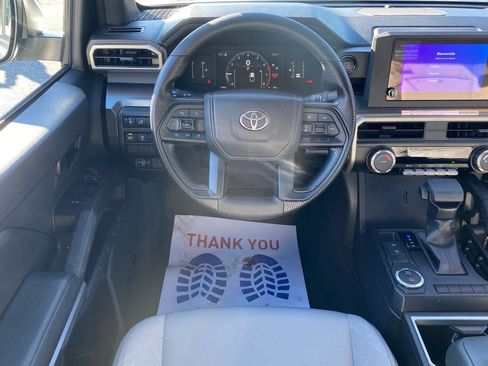 Used 2025 Toyota Tacoma SR5 image 10