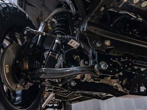 Used 2025 GMC Sierra 1500 Denali Ultimate image 14