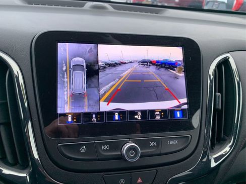 Used 2024 Chevrolet Equinox RS image 43