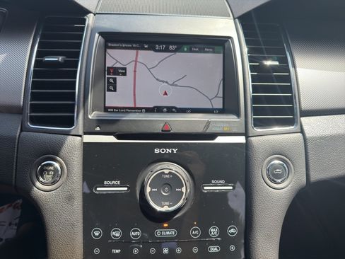 Used 2013 Ford Taurus SHO AWD/4WD image 24