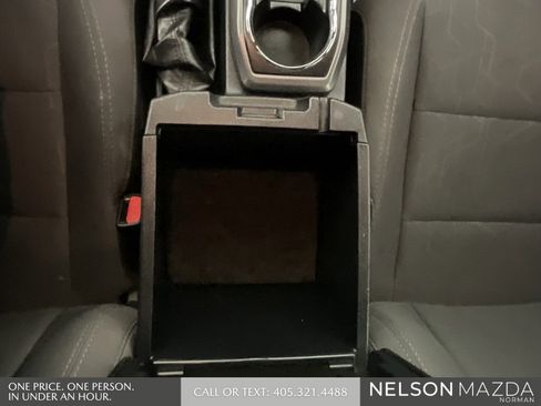 Used 2018 Toyota Tacoma TRD Off-Road image 40