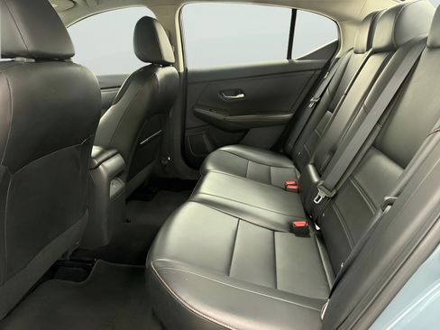 Used 2025 Nissan Sentra SR w/ SR Premium Package FWD image 14