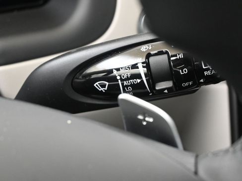 Used 2024 Hyundai Tucson Limited image 32