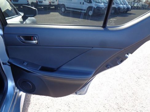 Used 2023 Lexus IS 350 F Sport image 10