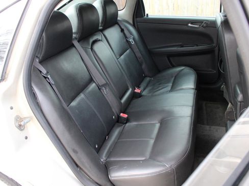 Used 2011 Chevrolet Impala LT w/ Luxury Edition Package image 34