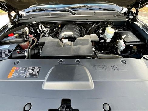 Used 2020 GMC Yukon SLT w/ Open Road Package image 9