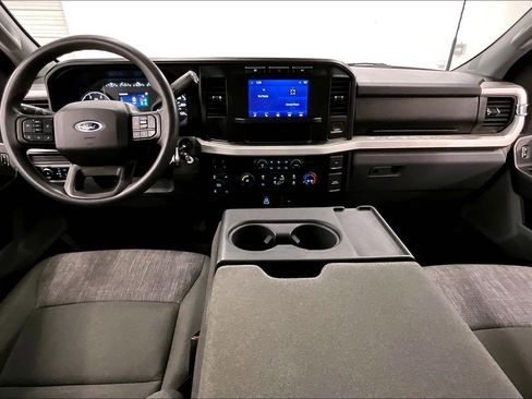 Used 2023 Ford F350 XLT AWD/4WD image 19