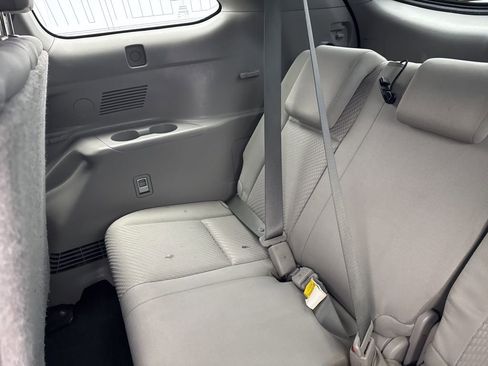 Used 2019 Toyota Highlander LE image 36