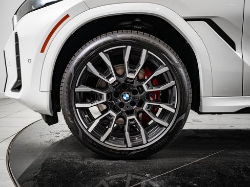 New 2026 BMW X6 xDrive40i w/ Climate Comfort Package image 13