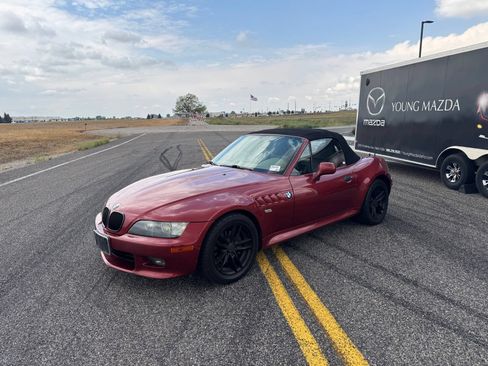 Used 2002 BMW Z3 2.5i RWD image 3