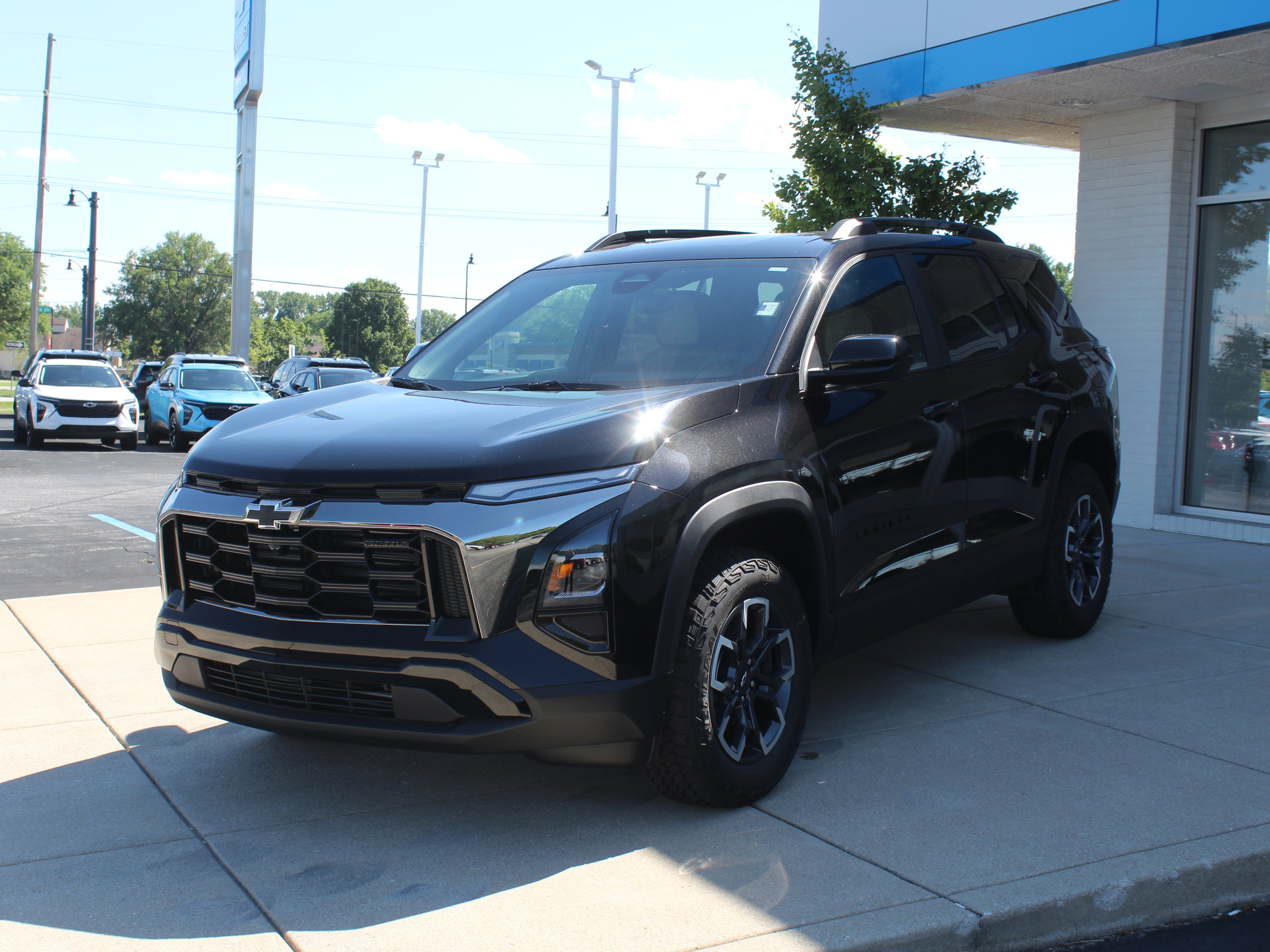 New 2026 Chevrolet Equinox ACTIV w/ Convenience Package III FWD image 7