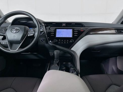 Used 2019 Toyota Camry LE w/ Convenience Package FWD image 25