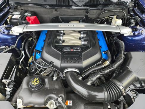 Used 2011 Ford Mustang GT Premium w/ Comfort Pkg RWD image 28