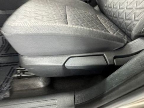 Certified 2025 Nissan Kicks SV AWD/4WD image 11