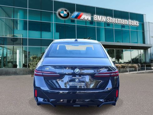 New 2026 BMW i5 eDrive40 w/ M Sport Package RWD image 5