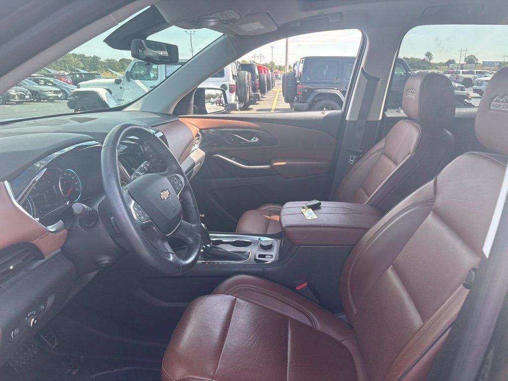 Used 2018 Chevrolet Traverse High Country AWD/4WD image 18