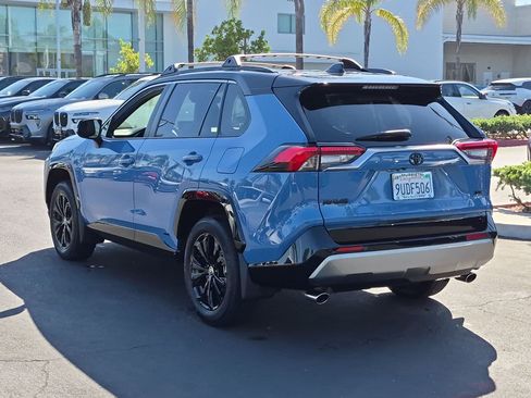 Used 2025 Toyota RAV4 XSE w/ Weather Package AWD/4WD image 8