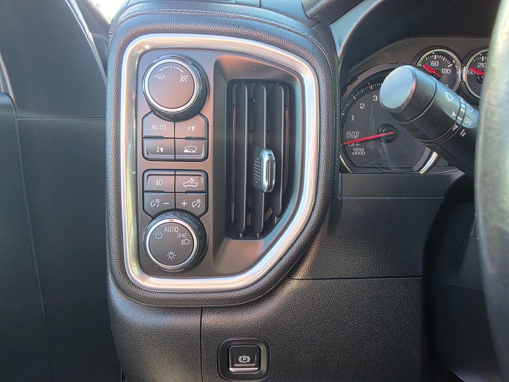 Used 2019 Chevrolet Silverado 1500 RST w/ True North Edition AWD/4WD image 29