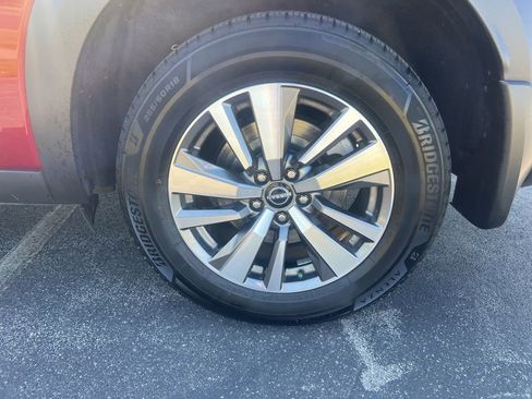 Used 2022 Nissan Pathfinder SL image 31