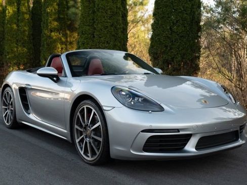 Used 2020 Porsche 718 Boxster S image 4