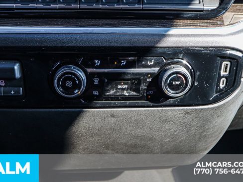 Used 2024 Chevrolet Silverado 2500 LT image 46