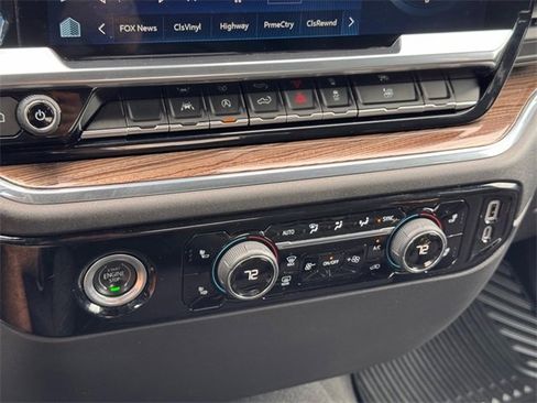 Used 2023 Chevrolet Silverado 1500 LT image 8