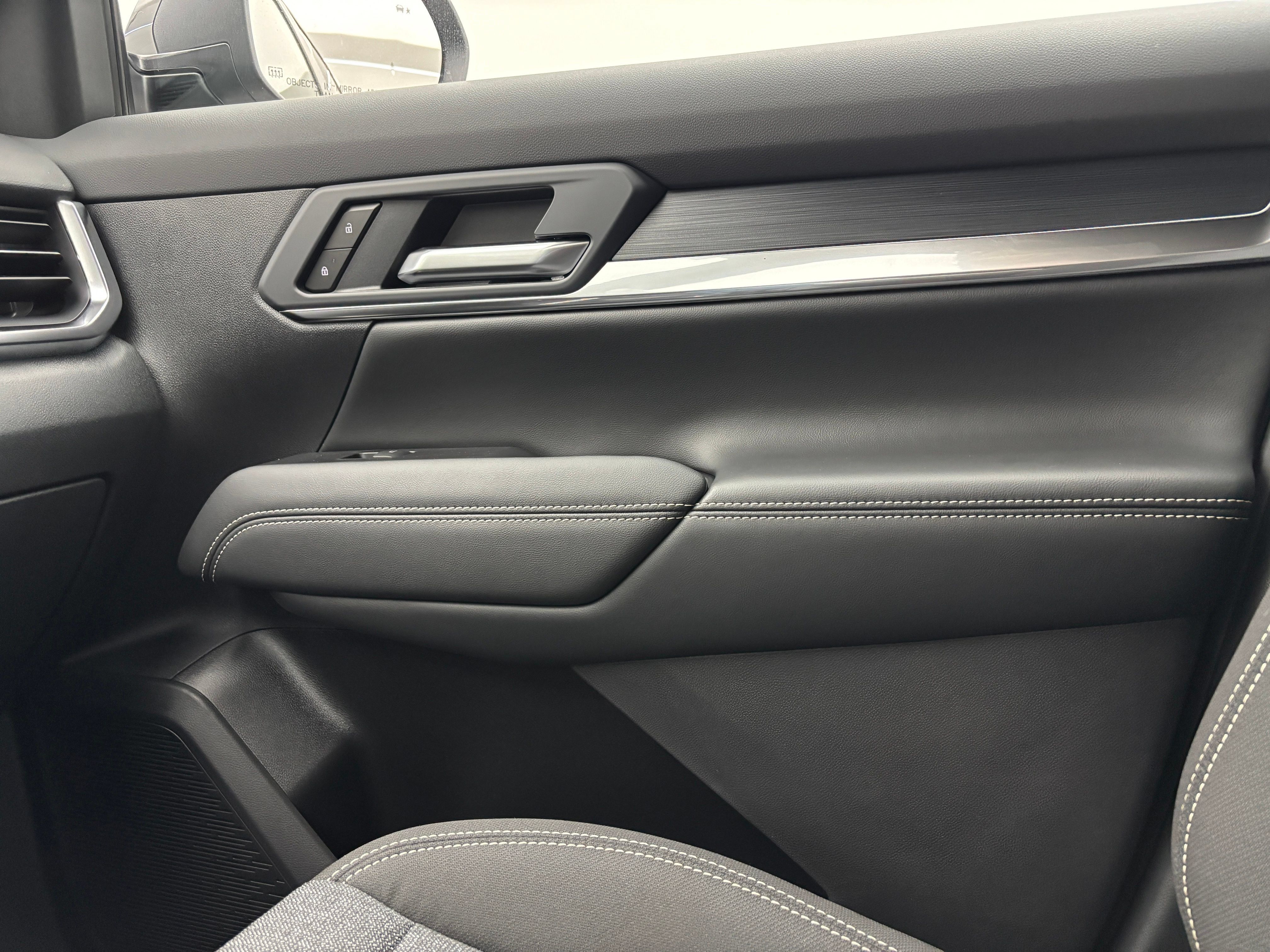 New 2027 GMC Terrain Elevation FWD image 37