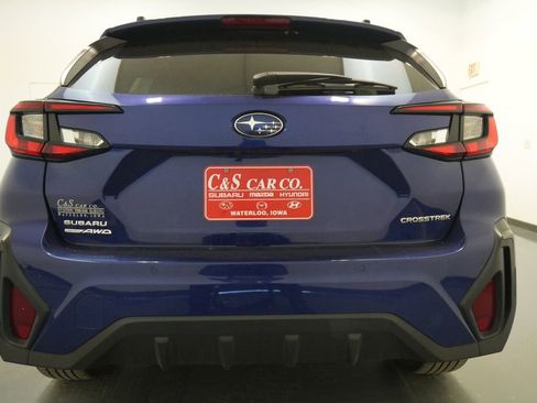 Used 2024 Subaru Crosstrek 2.5i Limited w/ Crosstrek Mirror Package image 8